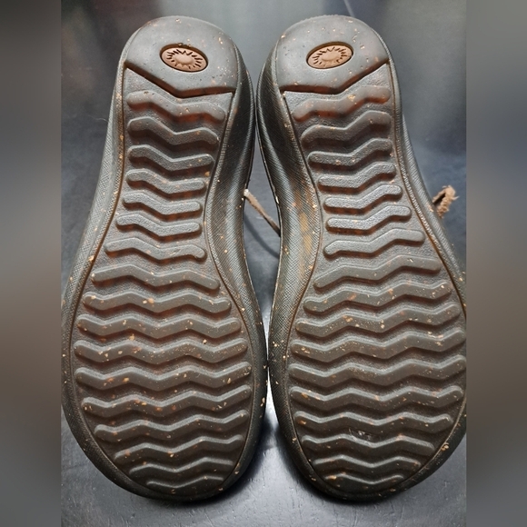 UGG Australia Caspia Brown Leather Boot    Size 5 - Picture 12 of 13